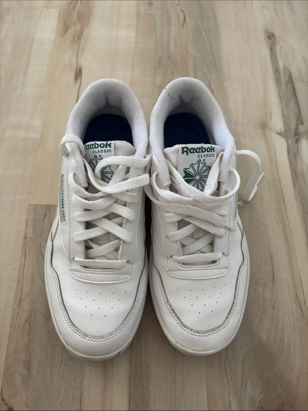 Reebok classic white